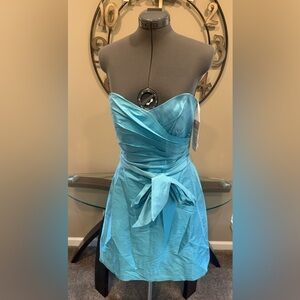 Elegant Strapless Blue Dress by Alfred Sung Size 8 Sample NWT‎